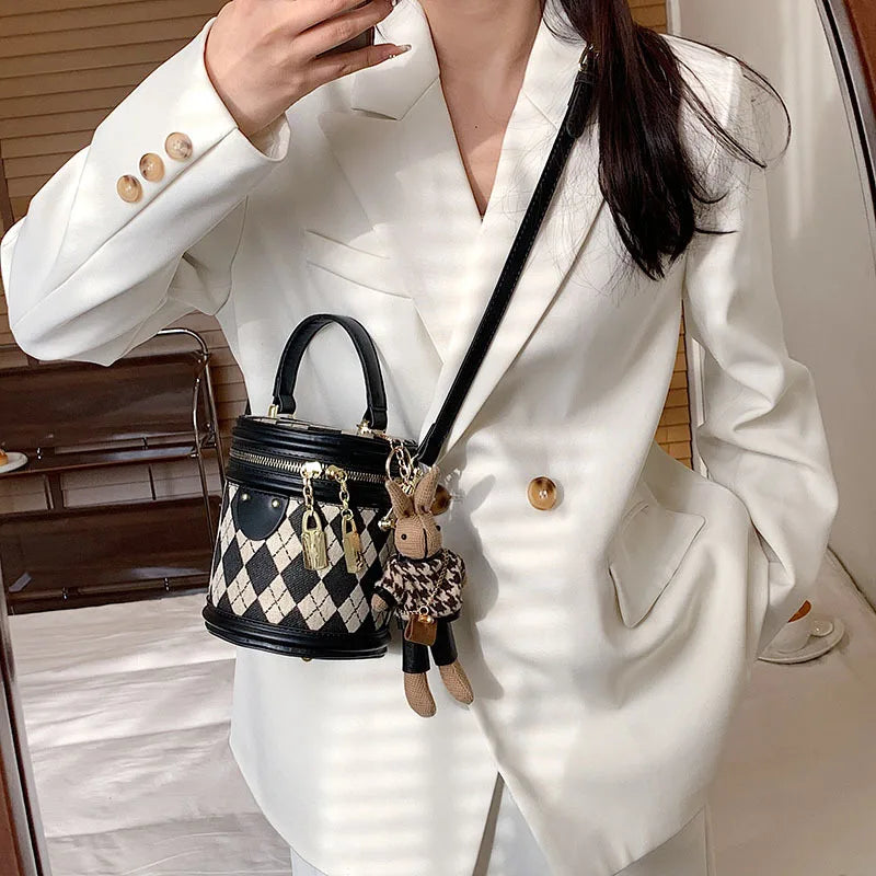 Plaid Bucket Shoulder Bag