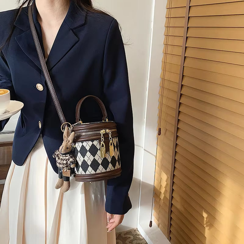 Plaid Bucket Shoulder Bag